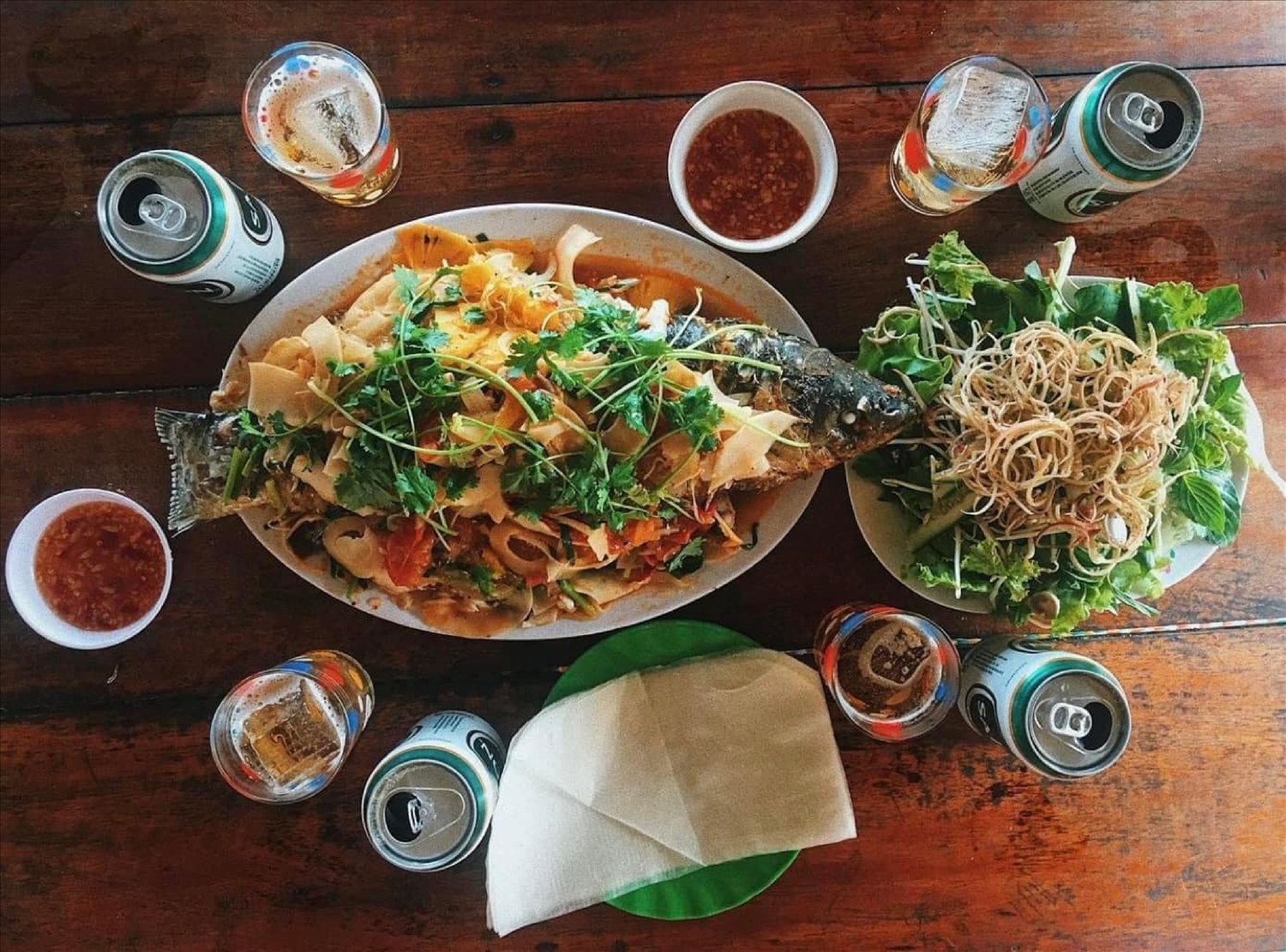 Người về vui hội với trằm