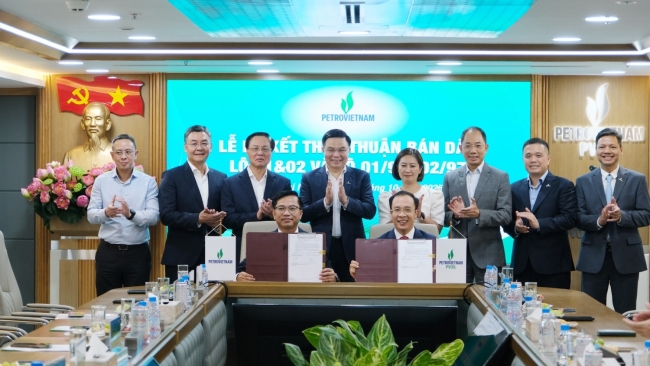 PVOIL ký kết Thỏa thuận bán dầu Lô 01&amp;02 và Lô 01/97&amp;02/97
