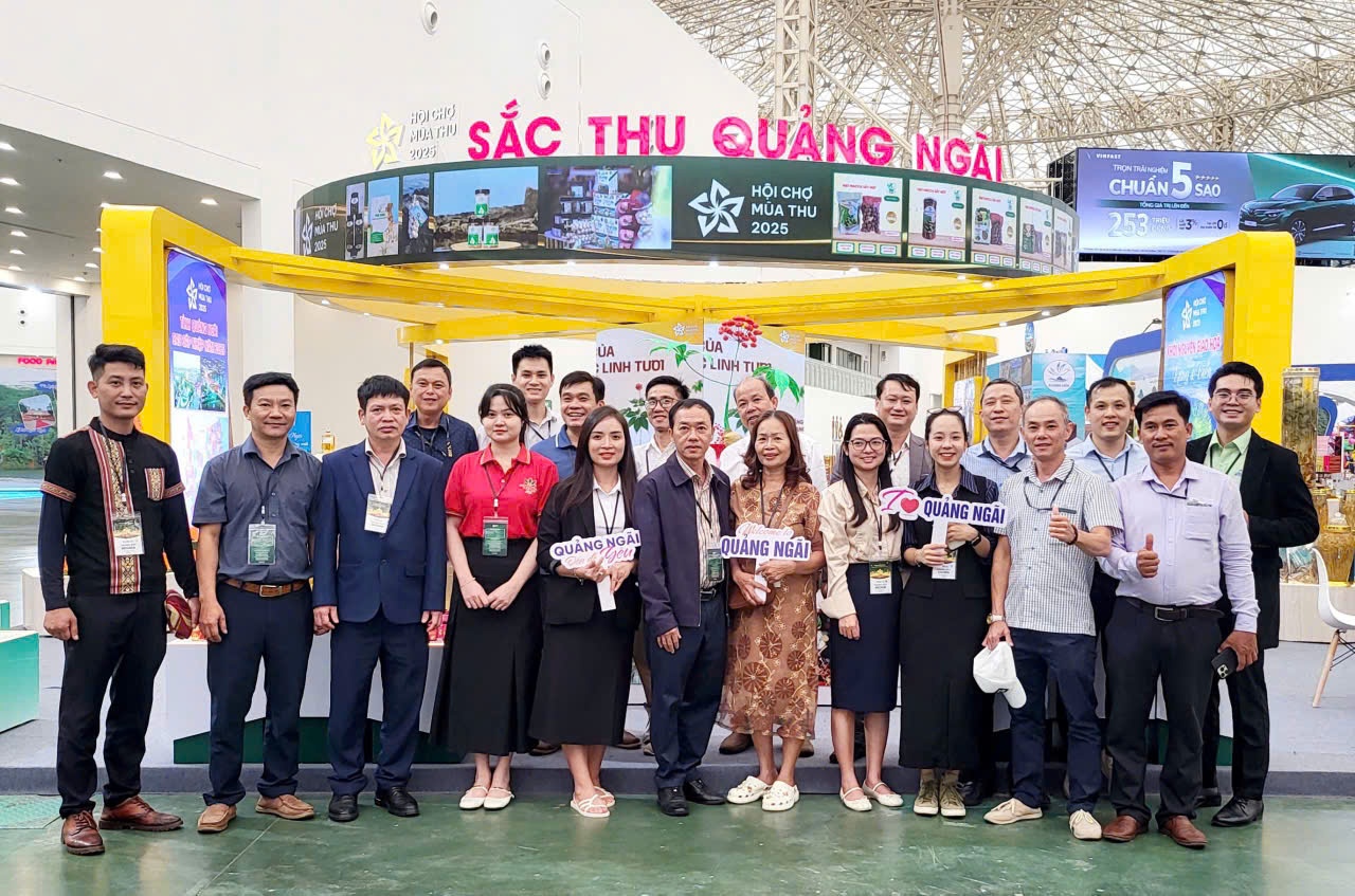 BSR trưng bày nhiều sản phẩm tiêu biểu tại Hội chợ Mùa Thu 2025 BSR trưng bày nhiều sản phẩm tiêu biểu tại Hội chợ Mùa Thu 2025