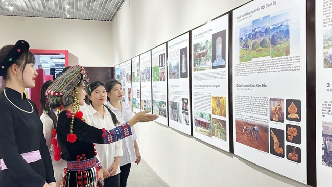 Triển lãm “Tuyên Quang - Miền đất của những di sản”