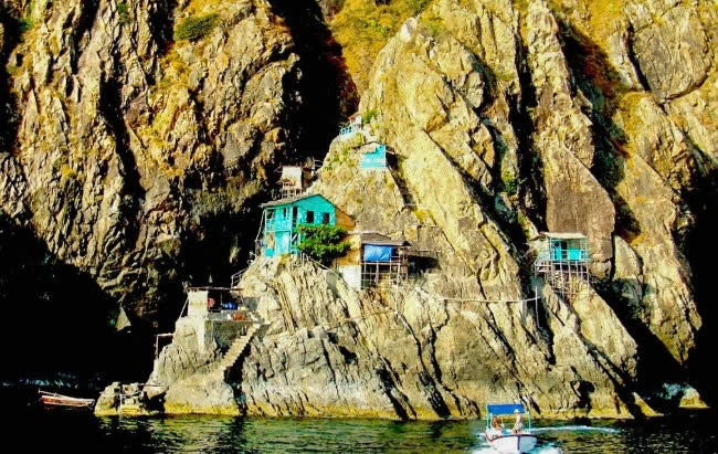 Khánh Hòa: Nghề Yến sào - khi con người tập bay cùng thiên nhiên Khánh Hòa: Nghề Yến sào - khi con người tập bay cùng thiên nhiên