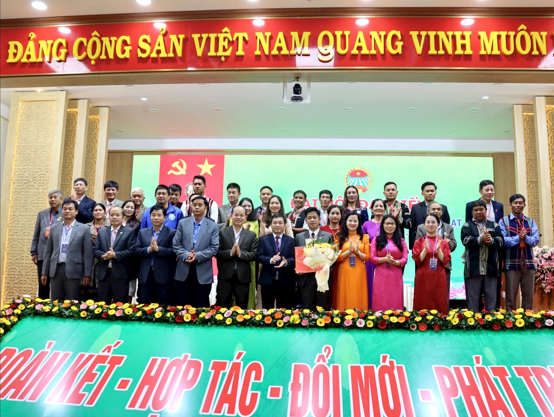 Lâm Đồng: Nông dân Lang Biang - Đà Lạt thi đua sản xuất, kinh doanh... Lâm Đồng: Nông dân Lang Biang - Đà Lạt thi đua sản xuất, kinh doanh...