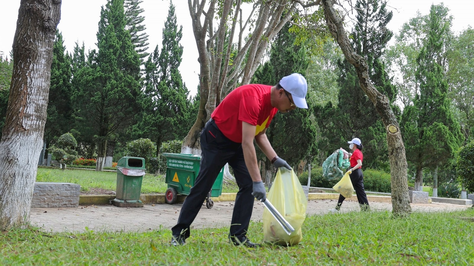 Lâm Đồng: Đô thị du lịch không thể chỉ có “cây xanh, ghế đá”