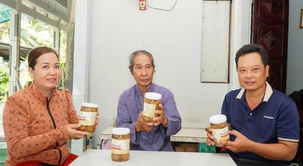 Cần Thơ: Giữ vị chanh muối Thuận An