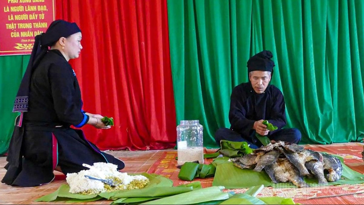 Tuyên Quang: Độc đáo mâm cỗ cúng tổ tiên của người La Chí