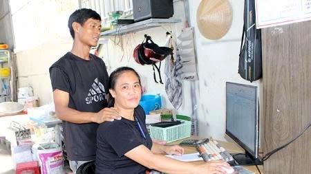 Cần Thơ: Tình nghèo có nhau