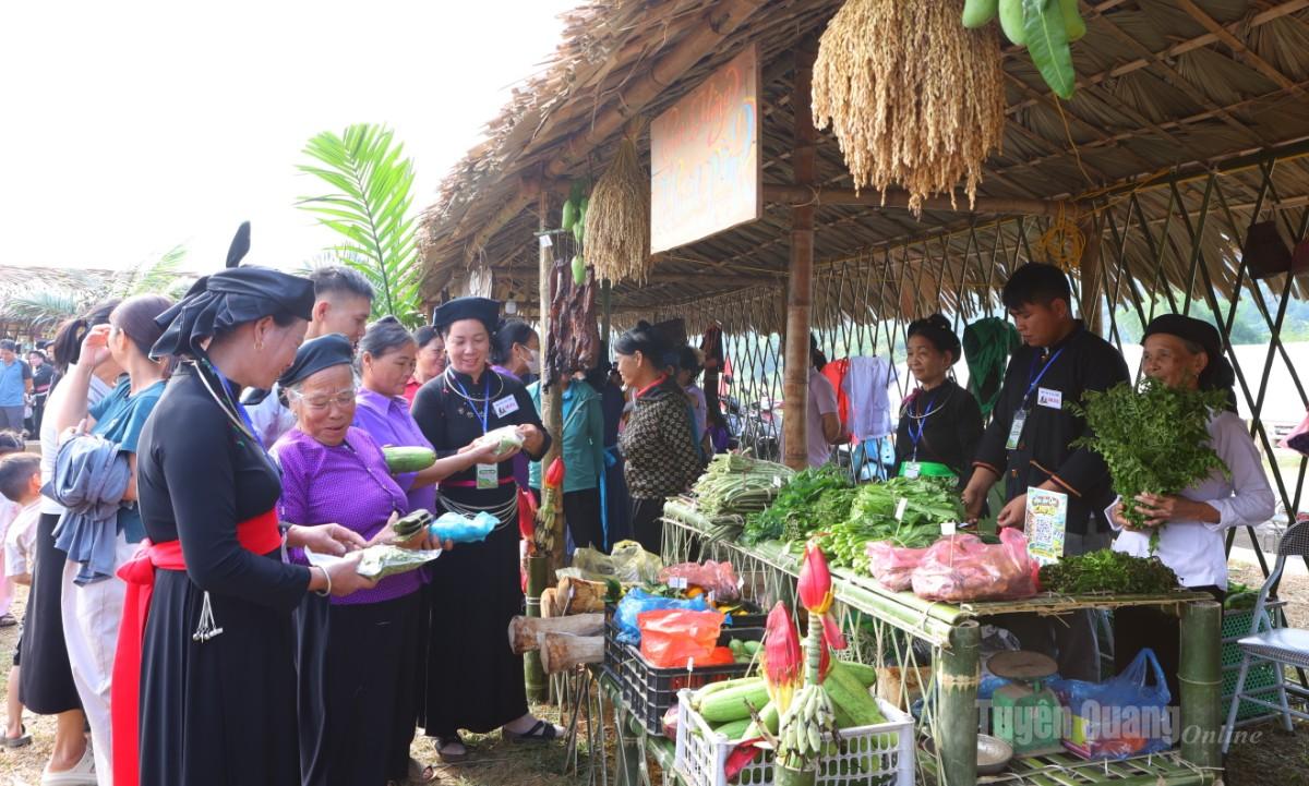 Tuyên Quang: Khai mạc Lễ hội Cốm xã Trung Hà năm 2026