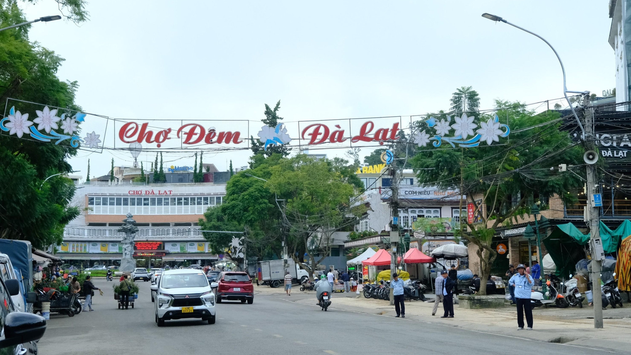 Lâm Đồng khảo sát phương án phát triển kinh tế đêm phục vụ Festival Hoa