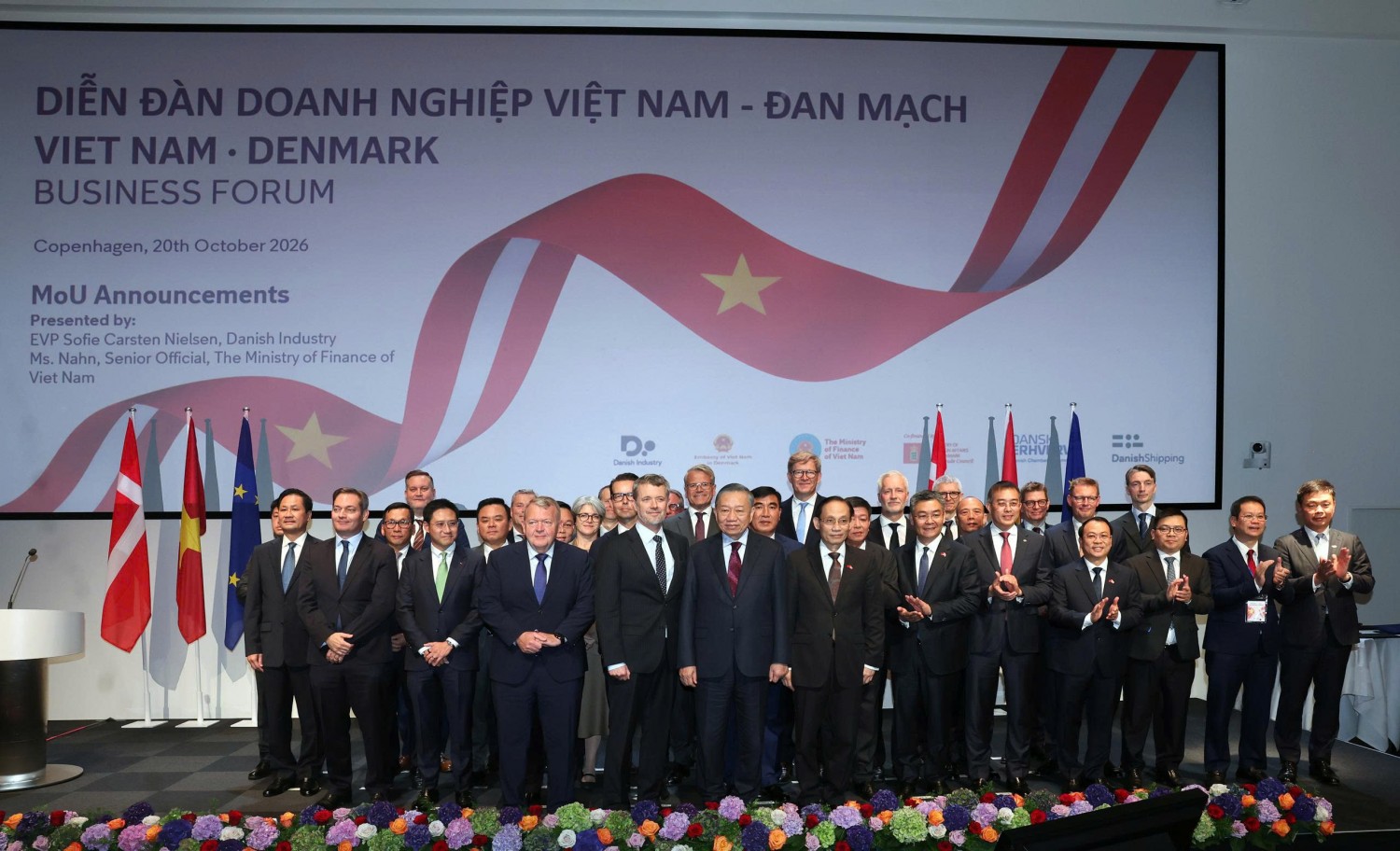 PETROVIETNAM tiên phong cùng các đối tác Đan Mạch phát triển điện gió ngoài khơi PETROVIETNAM tiên phong cùng các đối tác Đan Mạch phát triển điện gió ngoài khơi