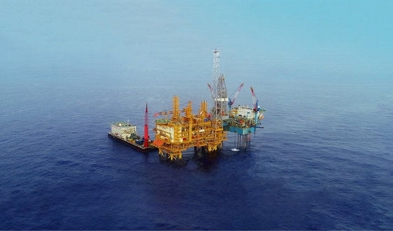 Quá trình phát triển và đồng bộ ngành công nghiệp dầu khí Việt Nam