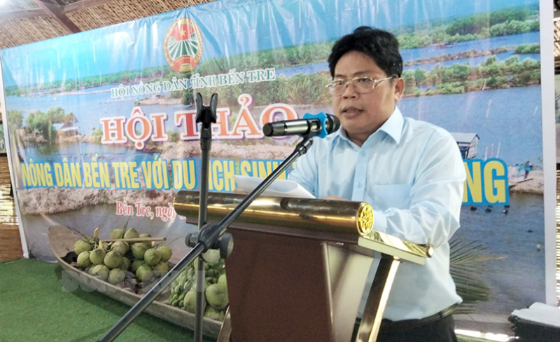 Phát biểu của Chủ tịch Hội Nông dân tỉnh Nguyễn Văn Bàn tại hội thảo.