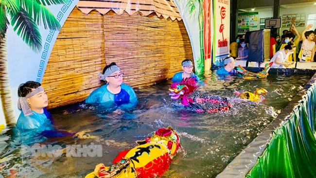 Bến Tre: Đưa nghệ thuật múa rối nước về xứ Dừa