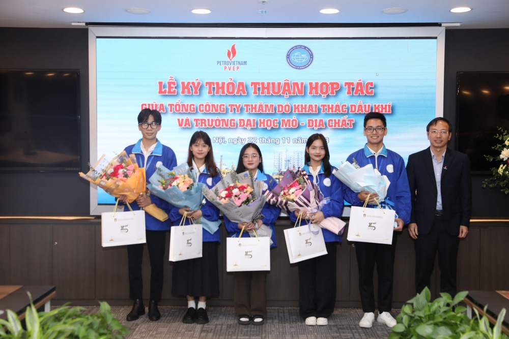 PVEP ký kết thỏa thuận hợp tác với Trường Đại học Mỏ - Địa chất giai đoạn 2023 - 2026