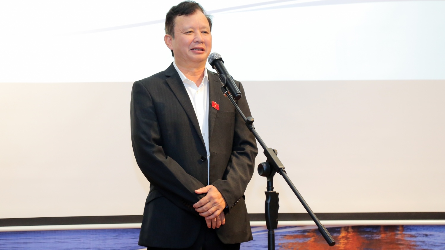 Petrovietnam ủng hộ đồng bào Quảng Bình và Thừa Thiên Huế khắc phục hậu quả bão số 6