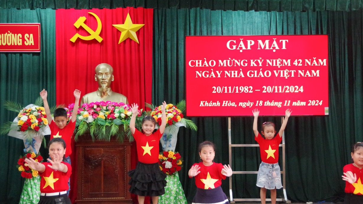 Khánh Hòa: Tri ân những nhà giáo ở Trường Sa