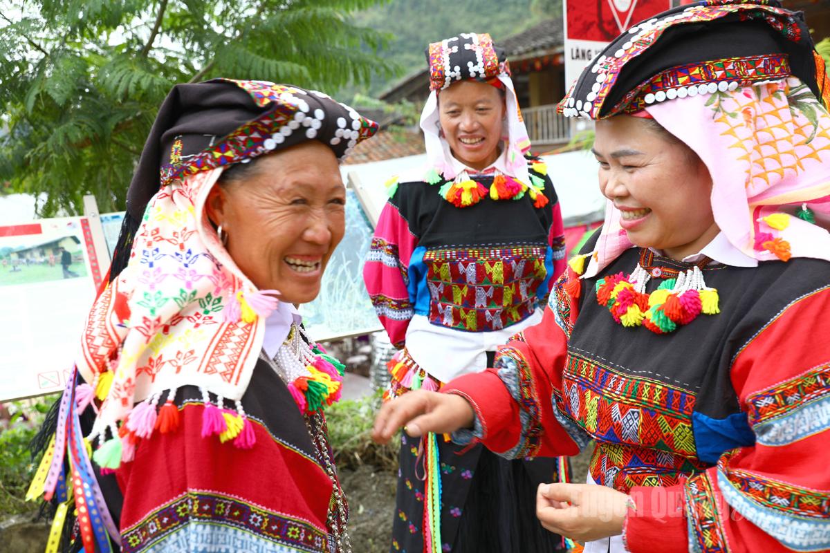 Tuyên Quang: Dân ca Lô Lô - Thanh âm di sản giữa cao nguyên đá Tuyên Quang: Dân ca Lô Lô - Thanh âm di sản giữa cao nguyên đá