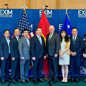 Chevron và Petrovietnam thúc đẩy hợp tác chiến lược cho tương lai năng lượng Việt Nam Chevron và Petrovietnam thúc đẩy hợp tác chiến lược cho tương lai năng lượng Việt Nam