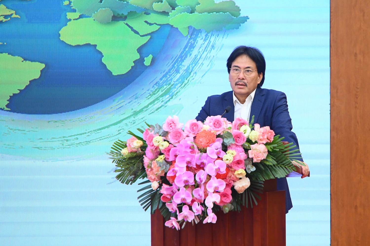 Petrovietnam nỗ lực cân bằng mục tiêu kinh tế, môi trường và bảo đảm an ninh năng lượng Petrovietnam nỗ lực cân bằng mục tiêu kinh tế, môi trường và bảo đảm an ninh năng lượng