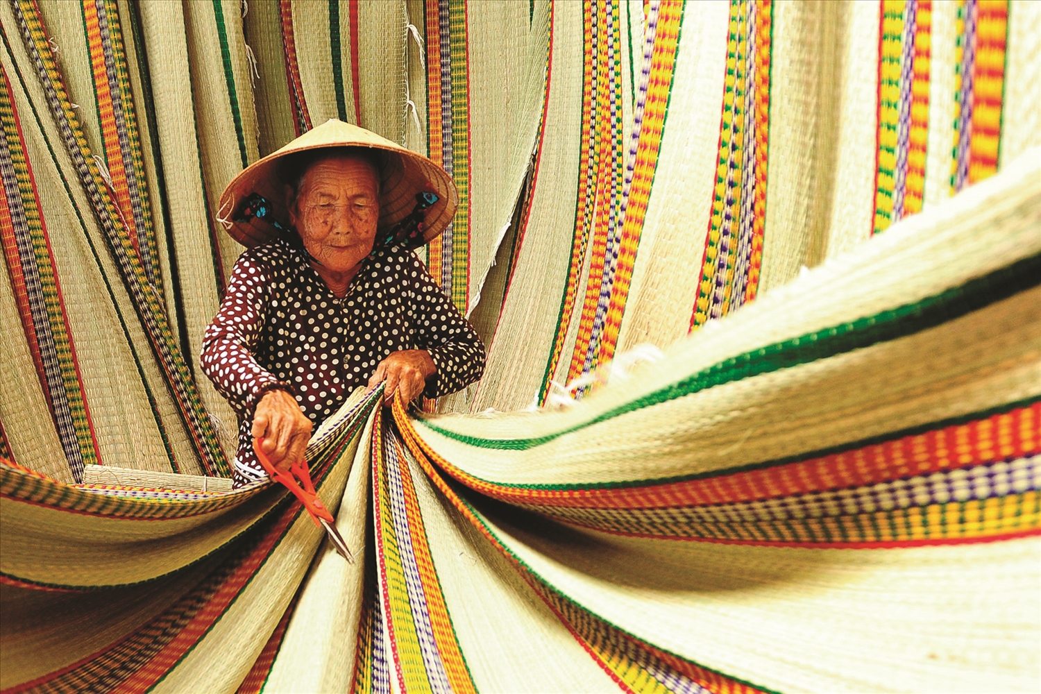 Rực rỡ sắc màu của làng nghề chiếu cói