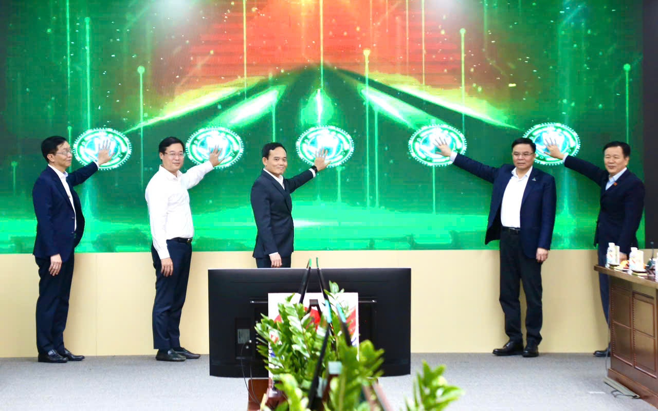 Vietsovpetro khánh thành giàn đầu giếng BK 24