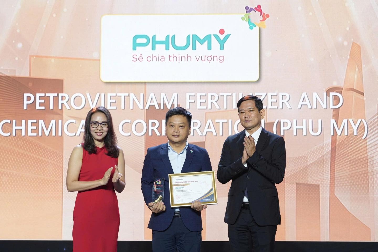 PVFCCo - Phú Mỹ lần thứ 5 liên tiếp được vinh danh &quot;Doanh nghiệp vì cộng đồng&quot;