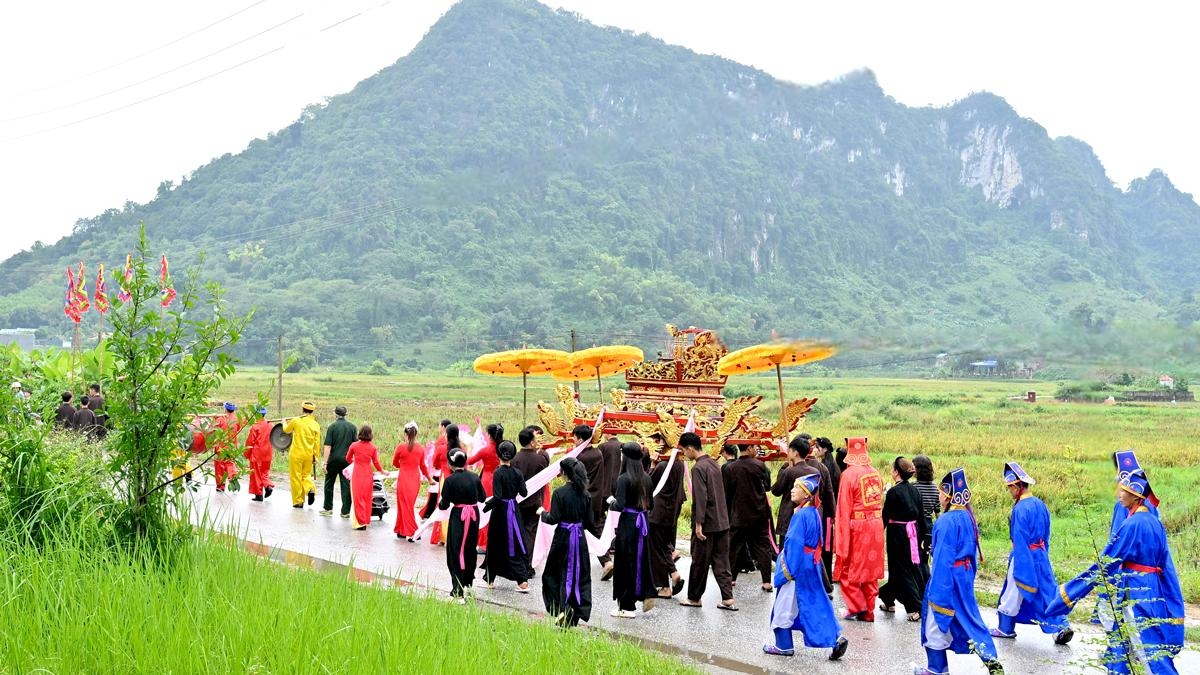 Tuyên Quang: Phục dựng, bảo tồn Lễ hội Cầu may của đồng bào Tày xã Tân Trào