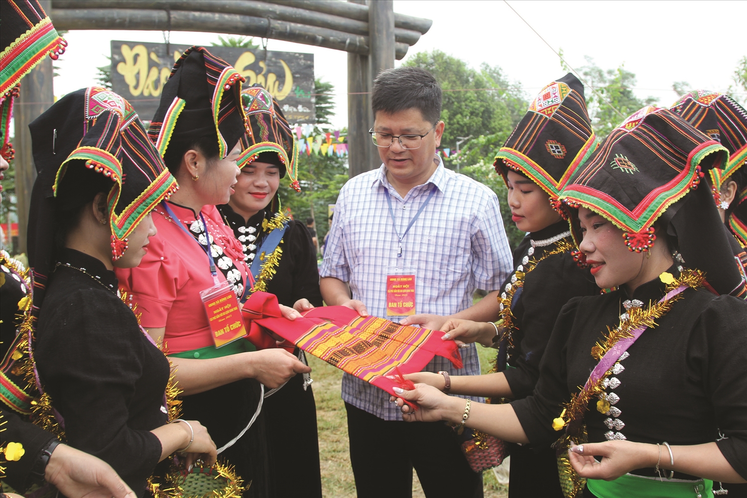Chạm đến khát vọng thoát nghèo nơi cực Tây Tổ quốc Chạm đến khát vọng thoát nghèo nơi cực Tây Tổ quốc