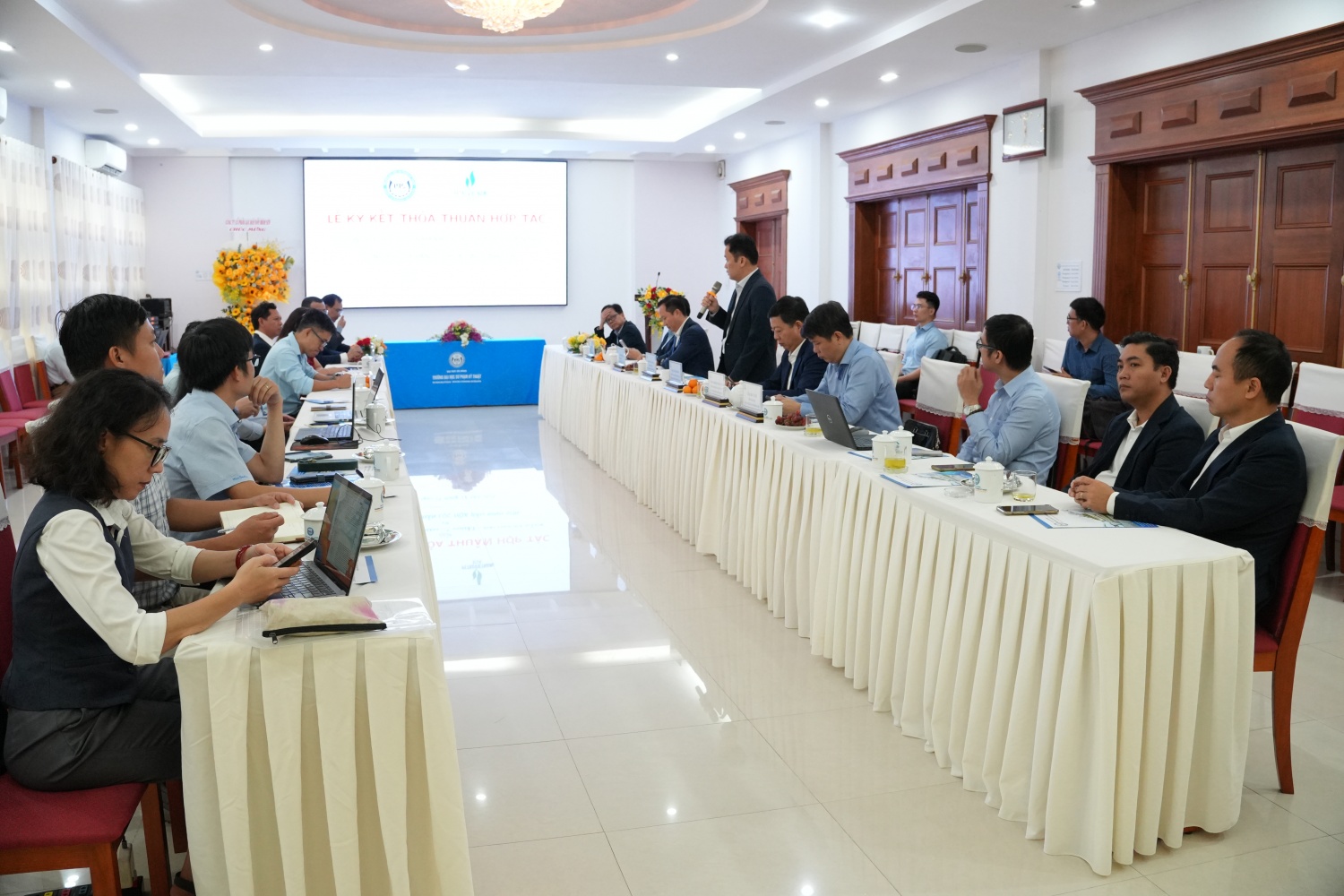 BSR ký kết hợp tác với Đại học Sư phạm Kỹ thuật - Đại học Đà Nẵng BSR ký kết hợp tác với Đại học Sư phạm Kỹ thuật - Đại học Đà Nẵng