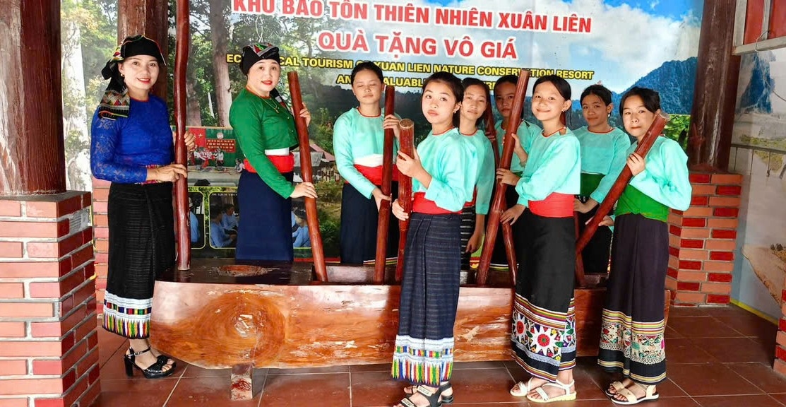 Yêu bản sắc dân tộc, cô giáo dân tộc Thái mở ra hành trình gieo chữ đầy ý nghĩa