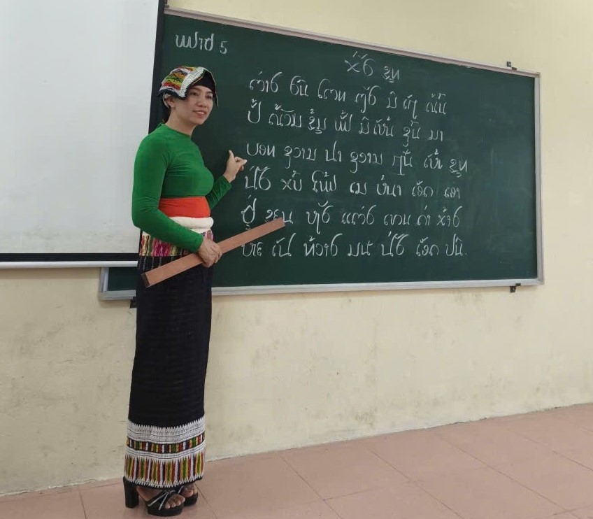 Yêu bản sắc dân tộc, cô giáo dân tộc Thái mở ra hành trình gieo chữ đầy ý nghĩa