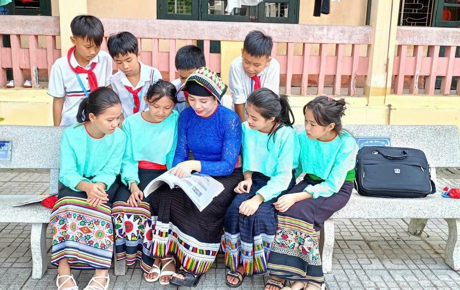 Yêu bản sắc dân tộc, cô giáo dân tộc Thái mở ra hành trình gieo chữ đầy ý nghĩa