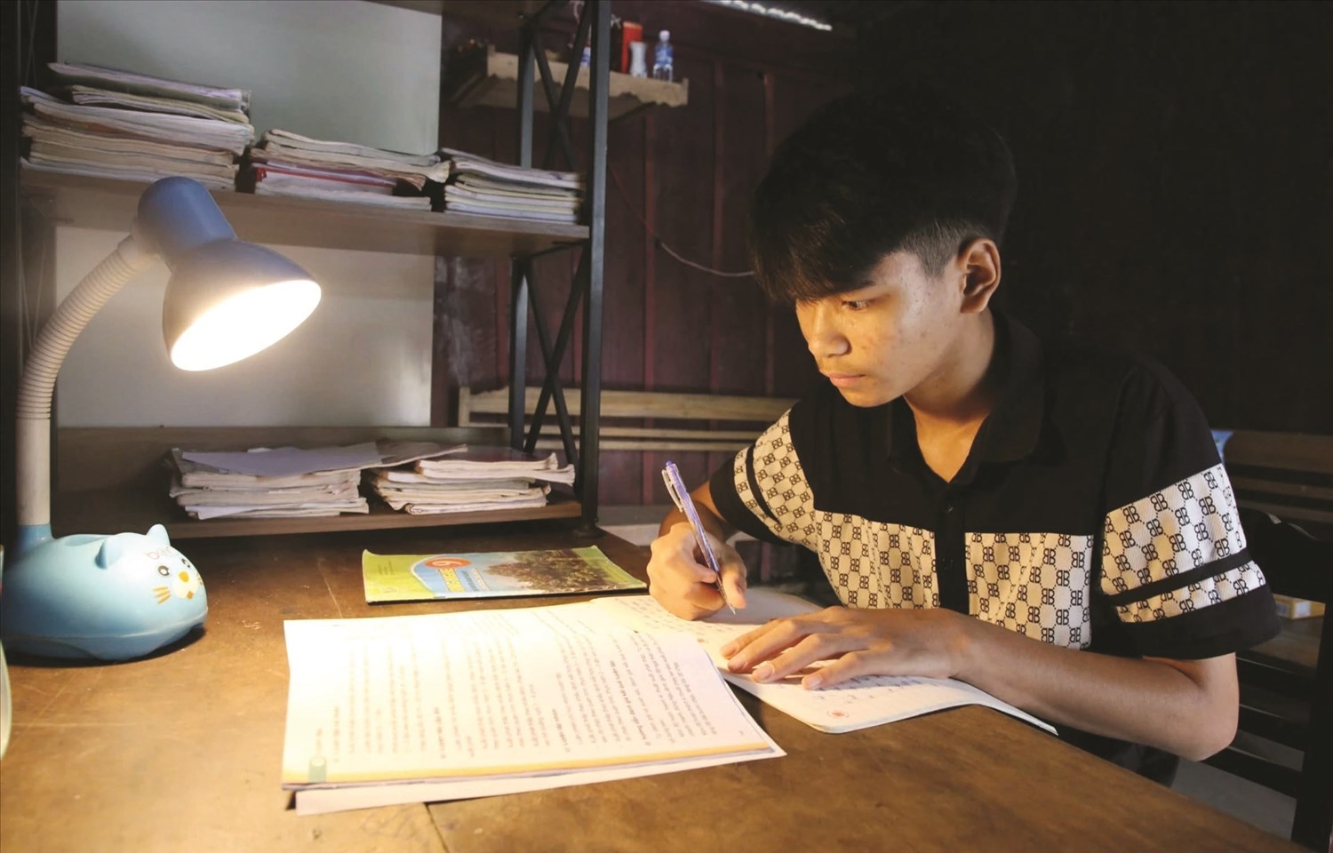 Con nuôi Biên phòng “chắp cánh” ước mơ cho nhiều học sinh DTTS