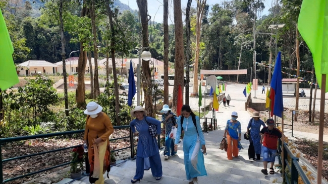 Lâm Đồng: Khu di tích Căn cứ Sa Lôn: Nên đến một lần trên cung đường du lịch rừng - biển