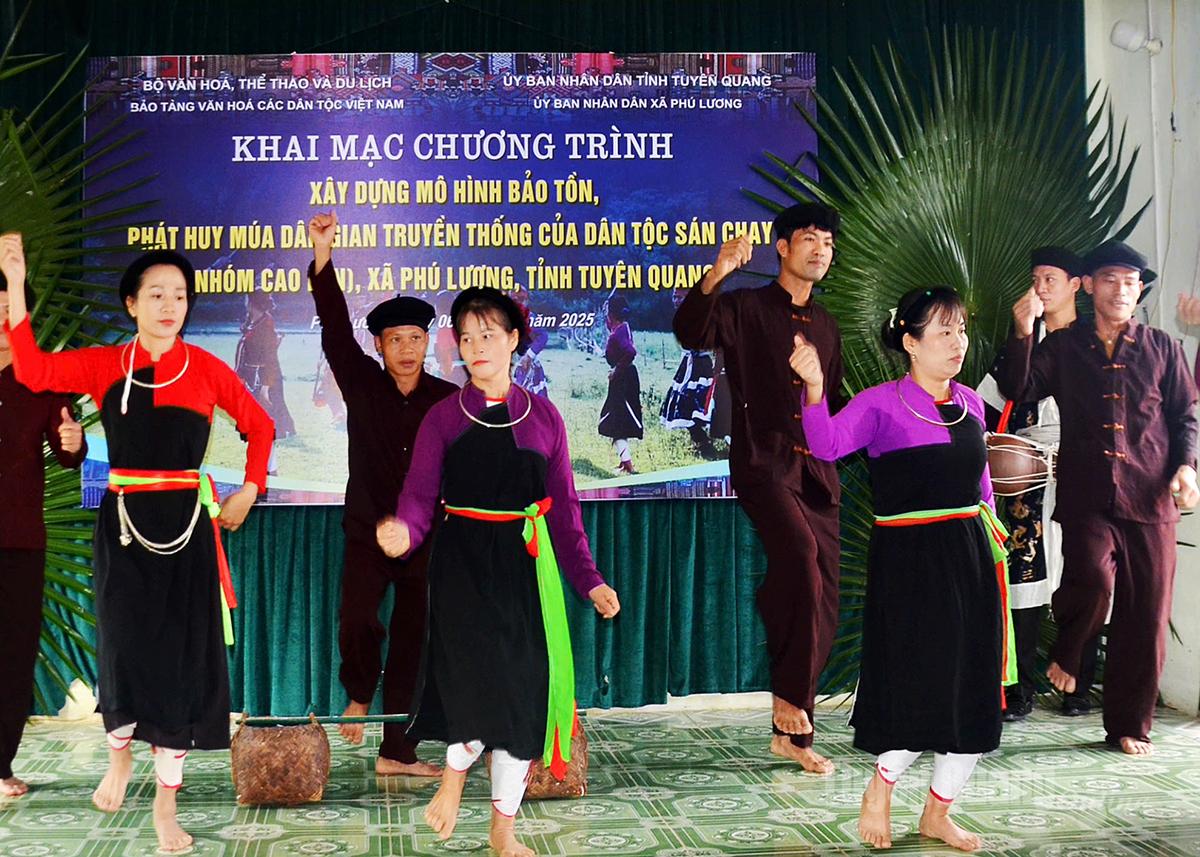 Tuyên Quảng: Lửa ấm văn hóa Cao Lan