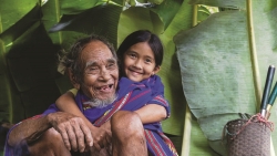 Giữ "lửa" văn hóa truyền thống để thế hệ con cháu Ba Na luôn tự hào