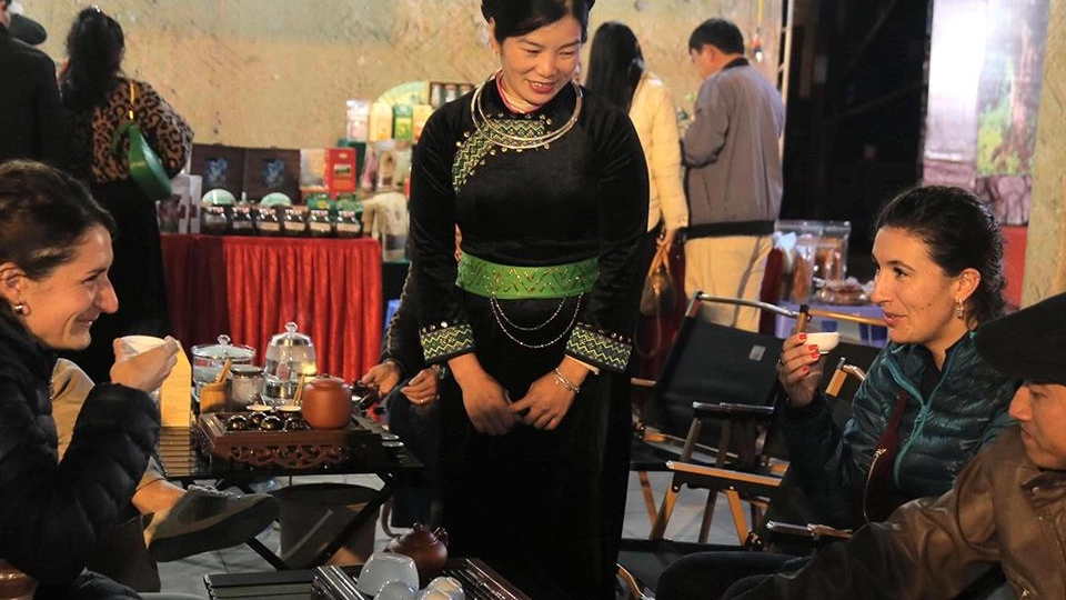 Tuyên Quang: Khai mạc Không gian trưng bày OCOP và thưởng trà Shan tuyết