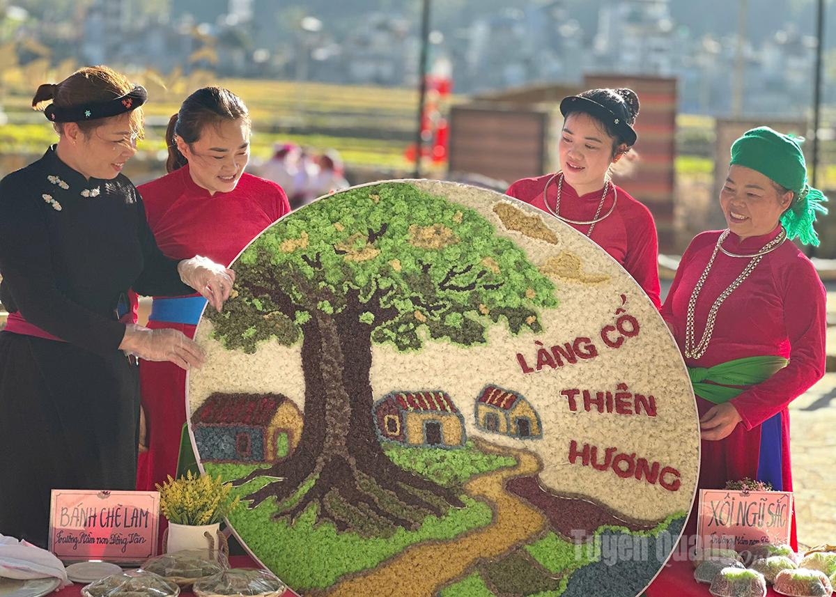 Tuyên Quang: Xã Đồng Văn tổ chức hội thi làm bánh truyền thống