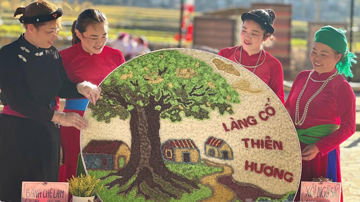 Tuyên Quang: Xã Đồng Văn tổ chức hội thi làm bánh truyền thống