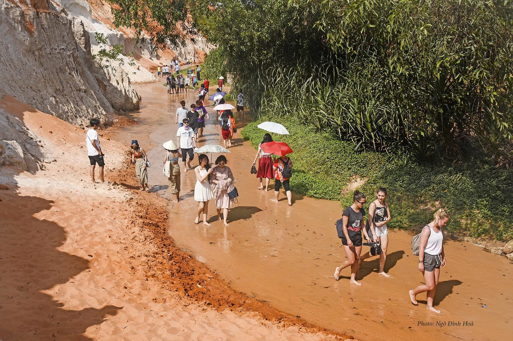 Lâm Đồng: Tuyệt tác Suối Tiên - vẻ đẹp độc nhất vô nhị giữa vùng du lịch biển