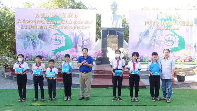 An Giang: Tri Tôn khởi động Tết quân - dân ở vùng biên giới