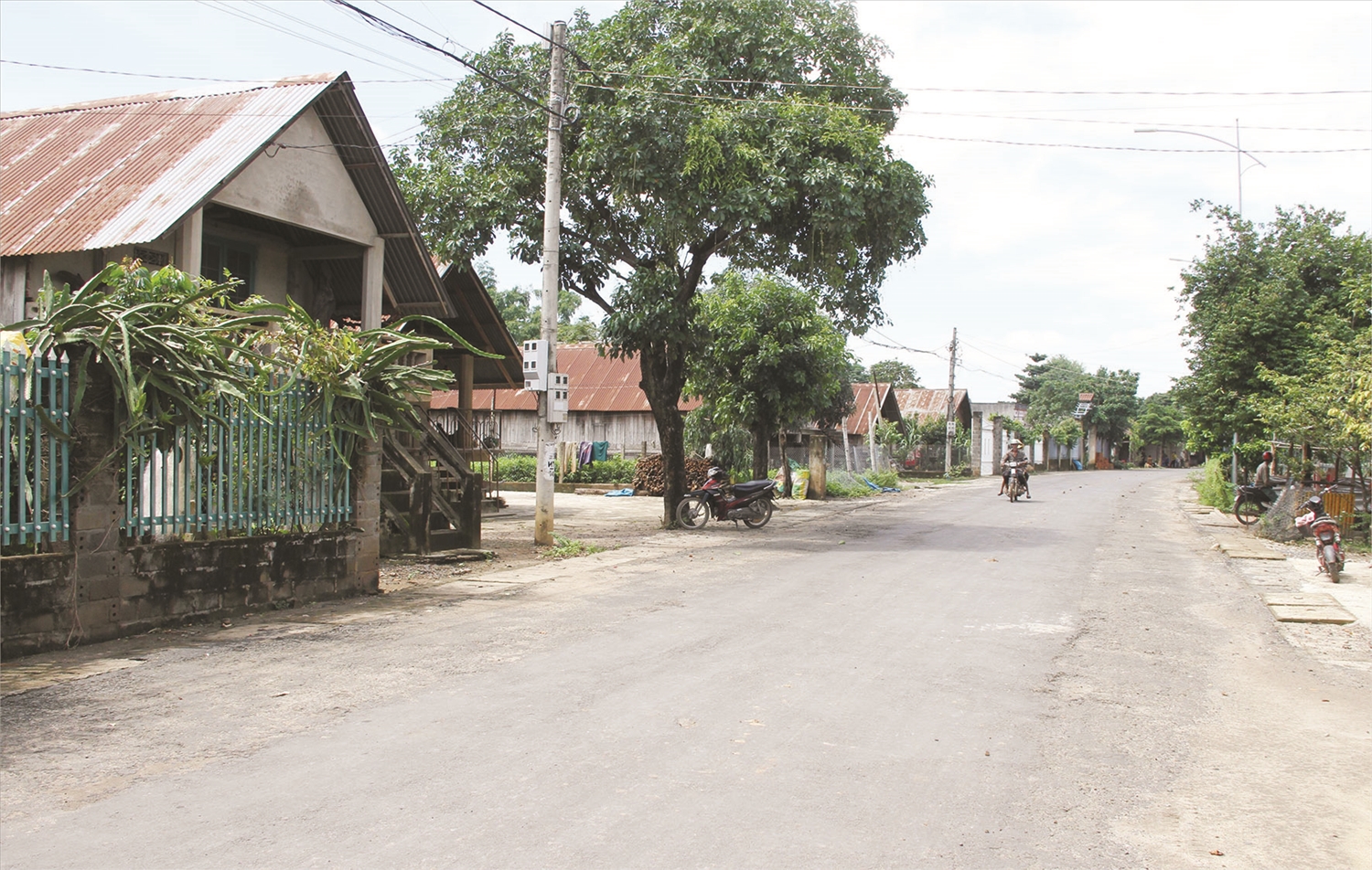 Đi tìm họa tiết thổ cẩm Mnông