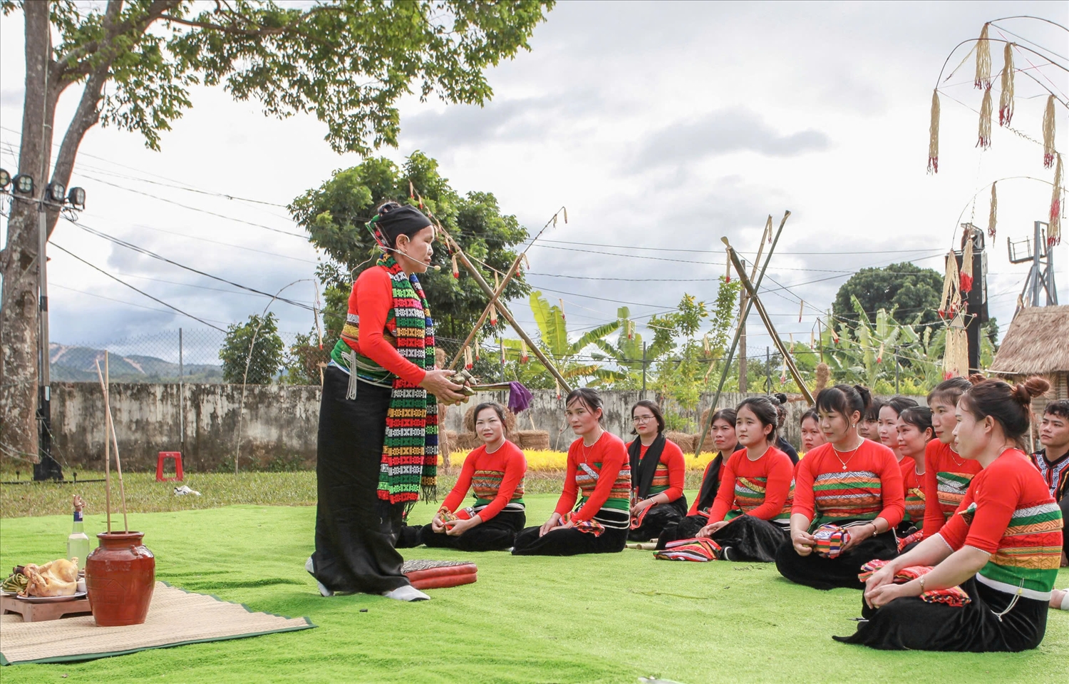 Sắc màu văn hóa Thái ở vùng cực Bắc Tây Nguyên