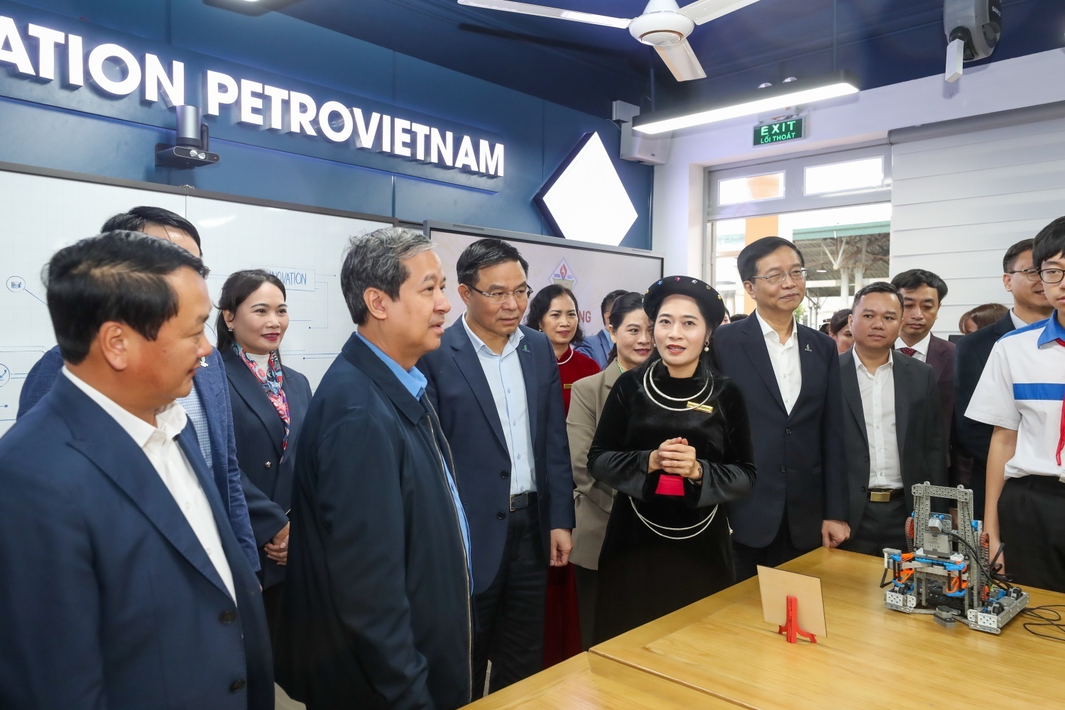 Petrovietnam tăng tốc về đích sớm kế hoạch năm 2025, giữ vững đà tăng trưởng Petrovietnam tăng tốc về đích sớm kế hoạch năm 2025, giữ vững đà tăng trưởng
