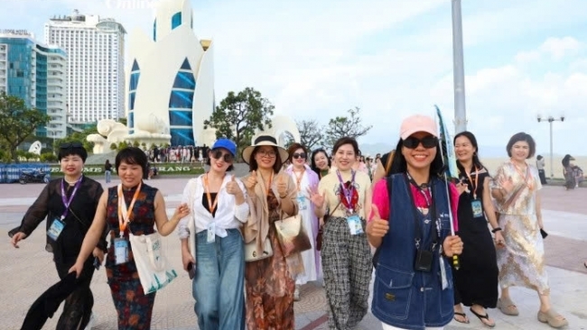 Du lịch Khánh Hòa: Khởi sắc sau mưa lũ