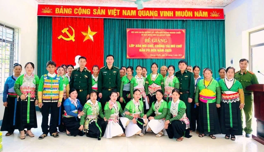 Đồng hành cùng phụ nữ biên cương.
