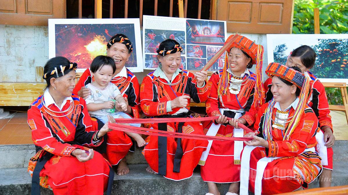 Tuyên Quang: Giữ gìn bản sắc văn hóa Pà Thẻn Tuyên Quang: Giữ gìn bản sắc văn hóa Pà Thẻn