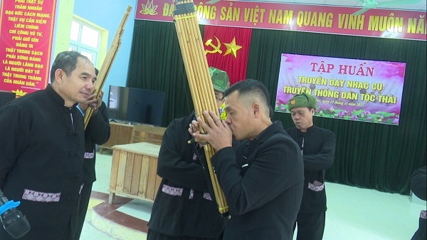 Xây dựng Na Mèo trở thành điểm sáng văn hóa nơi phên giậu Tổ quốc Xây dựng Na Mèo trở thành điểm sáng văn hóa nơi phên giậu Tổ quốc