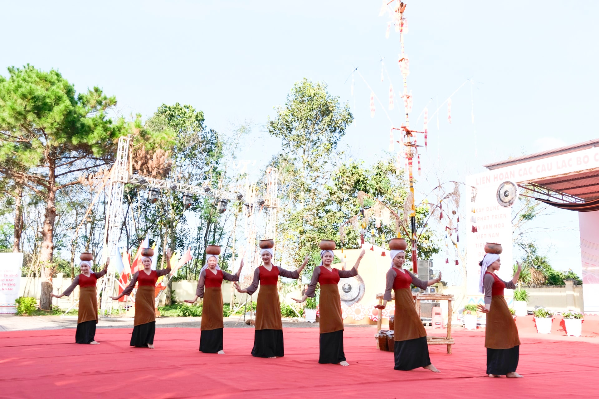 Lâm Đồng: Bế mạc Liên hoan Các câu lạc bộ cồng chiêng tỉnh Lâm Đồng: Bế mạc Liên hoan Các câu lạc bộ cồng chiêng tỉnh