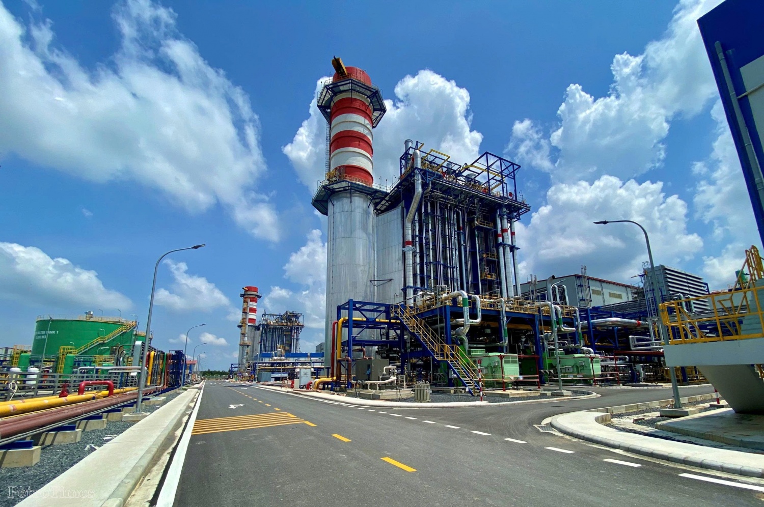 Nhà máy điện Nhơn Trạch 3&4 - Minh chứng sinh động cho bản lĩnh, năng lực tổ chức, điều hành và tinh thần vượt khó của Petrovietnam Nhà máy điện Nhơn Trạch 3&4 - Minh chứng sinh động cho bản lĩnh, năng lực tổ chức, điều hành và tinh thần vượt khó của Petrovietnam