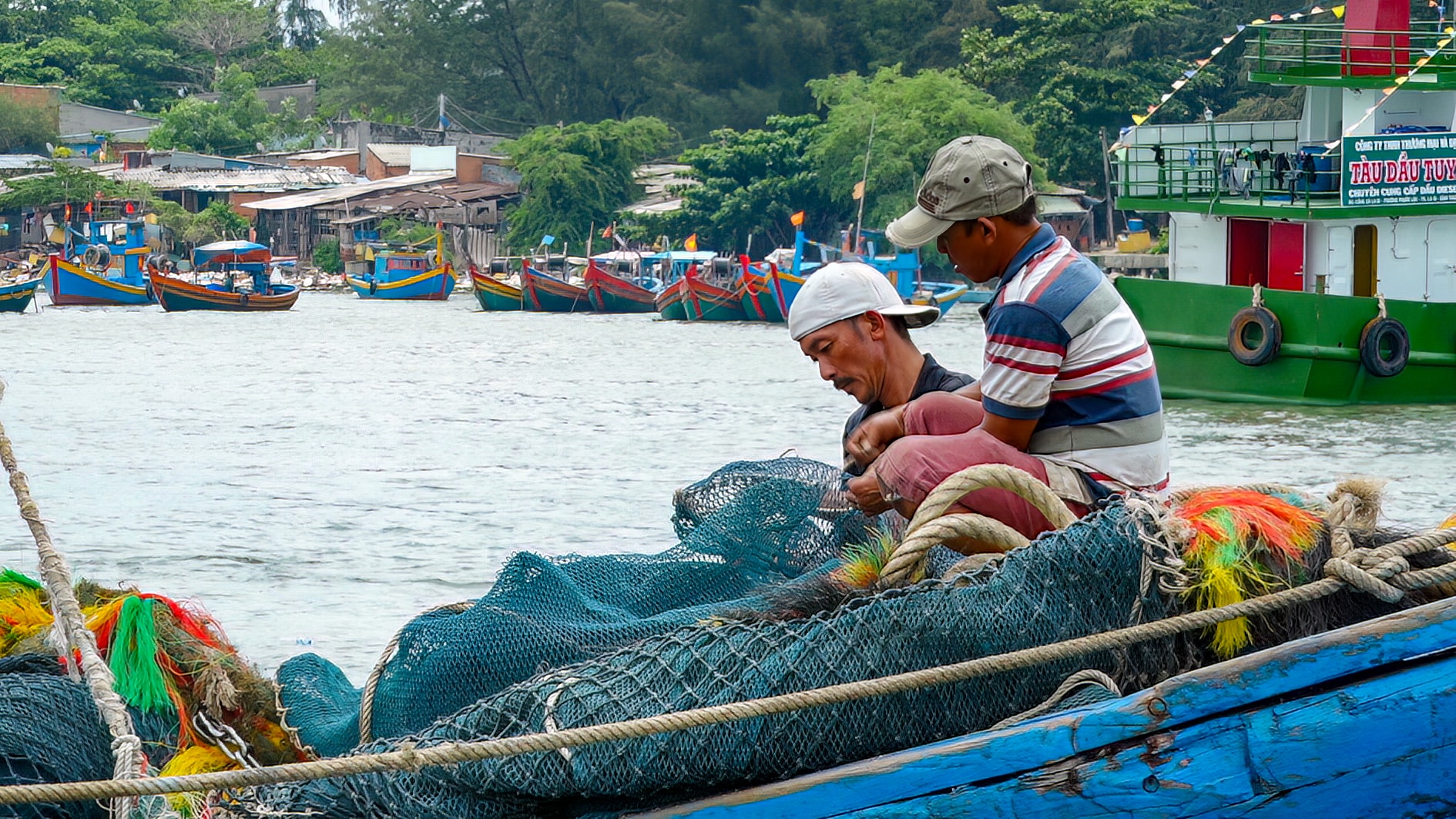 Lâm Đồng: Hồn biển còn neo giữa phố?
